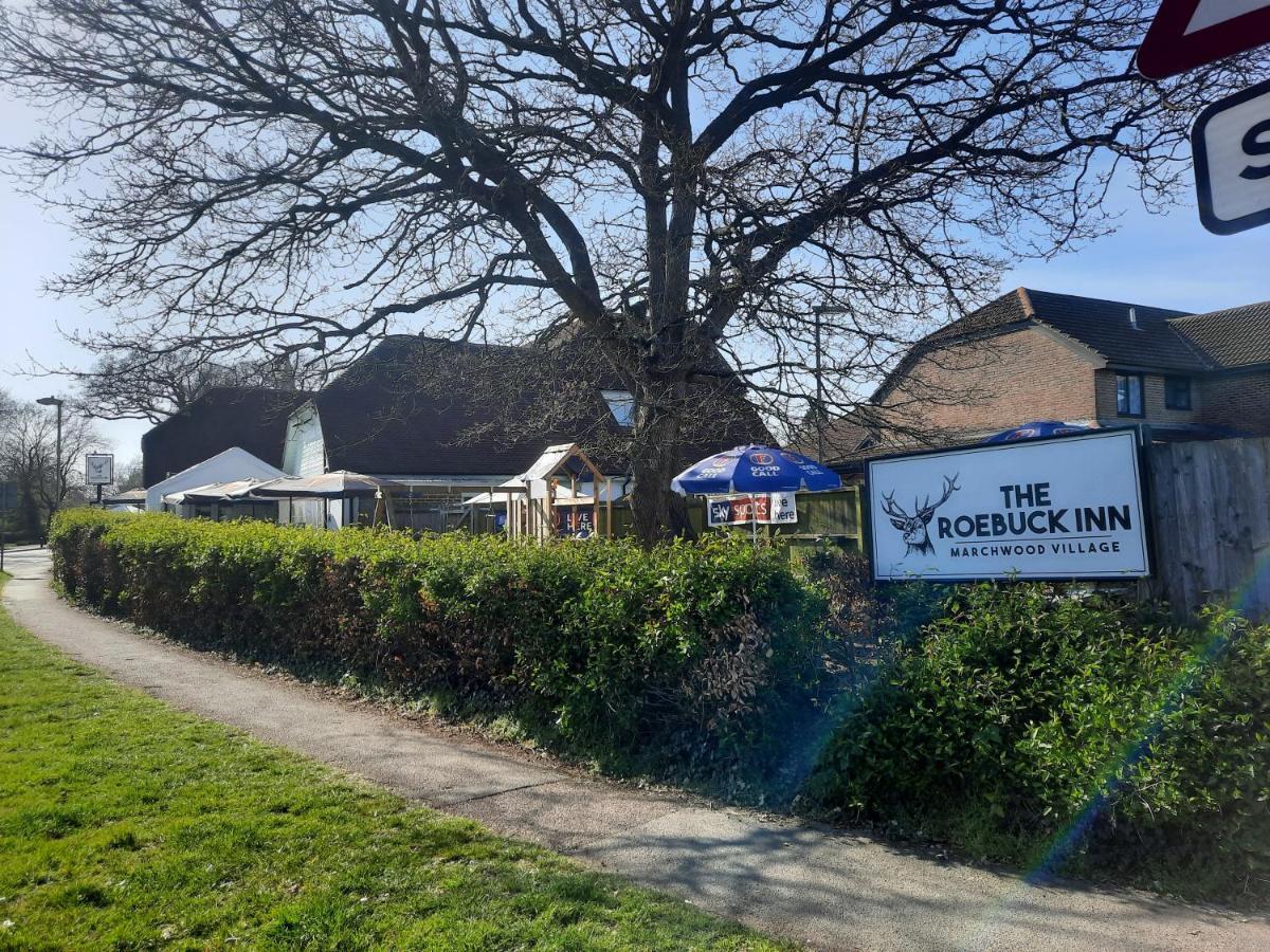 سوثامبتون The Roebuck Inn المظهر الخارجي الصورة